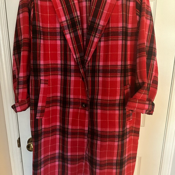 Red and Pink Plaid Poly-wool coat. Size XL. Never worn. - Picture 3 of 4